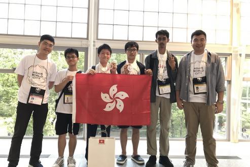 「中学资讯科技增润计划」伙伴学校学生在「国际计算机奥林匹克竞赛2018」赢得铜牌（附图）